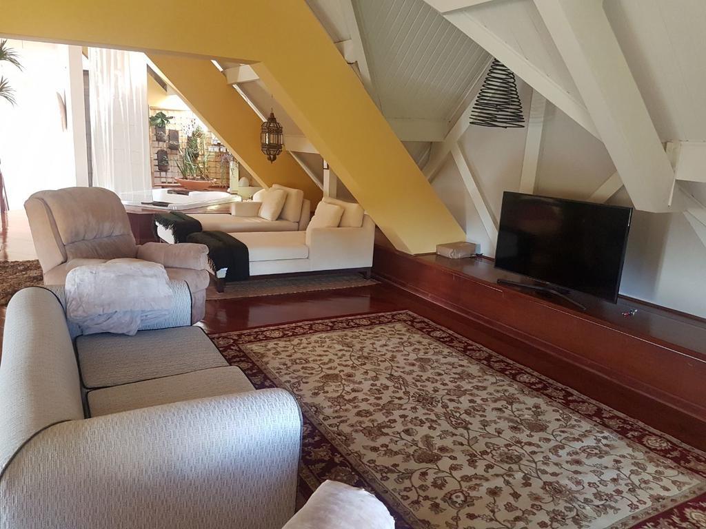 Belissima Cobertura No Condominio Switzerland, O Conforto Que Toda Familia Merece Campos do Jordão Esterno foto